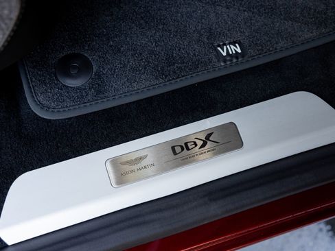 Used 2021 Aston Martin DBX AWD/4WD image 19