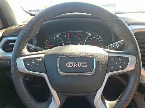 Used 2021 GMC Acadia SLE w/ Driver Convenience Package image 19