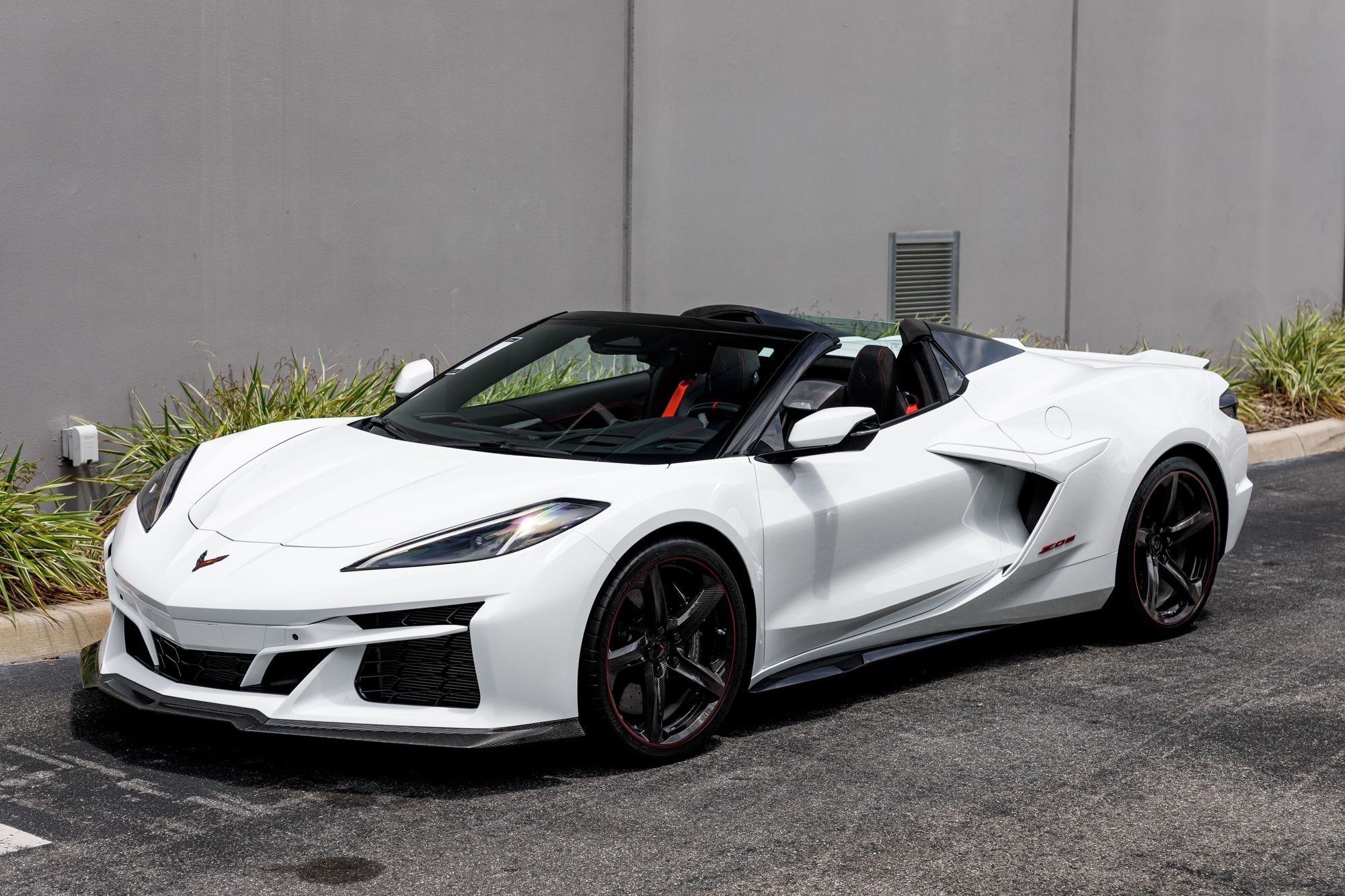 Used 2024 Chevrolet Corvette Z06 w/ Stealth Interior Trim Package RWD image 45