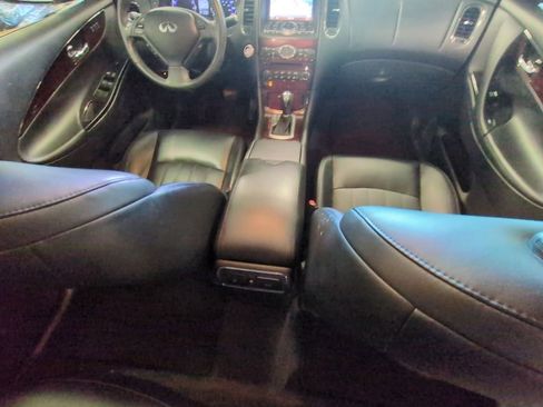 Used 2016 INFINITI QX50 Base w/ Deluxe Touring Package image 26