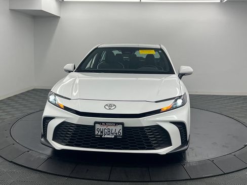 Used 2026 Toyota Camry SE FWD image 6