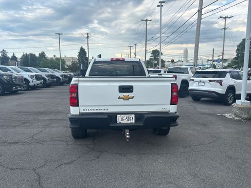 Used 2019 Chevrolet Silverado 1500 W/T w/ WT Convenience Package AWD/4WD image 11