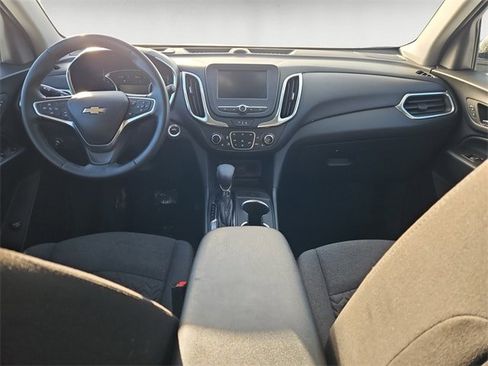 Used 2024 Chevrolet Equinox LT image 10