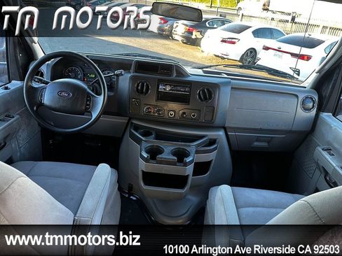 Used 2010 Ford E-250 and Econoline 250 image 7