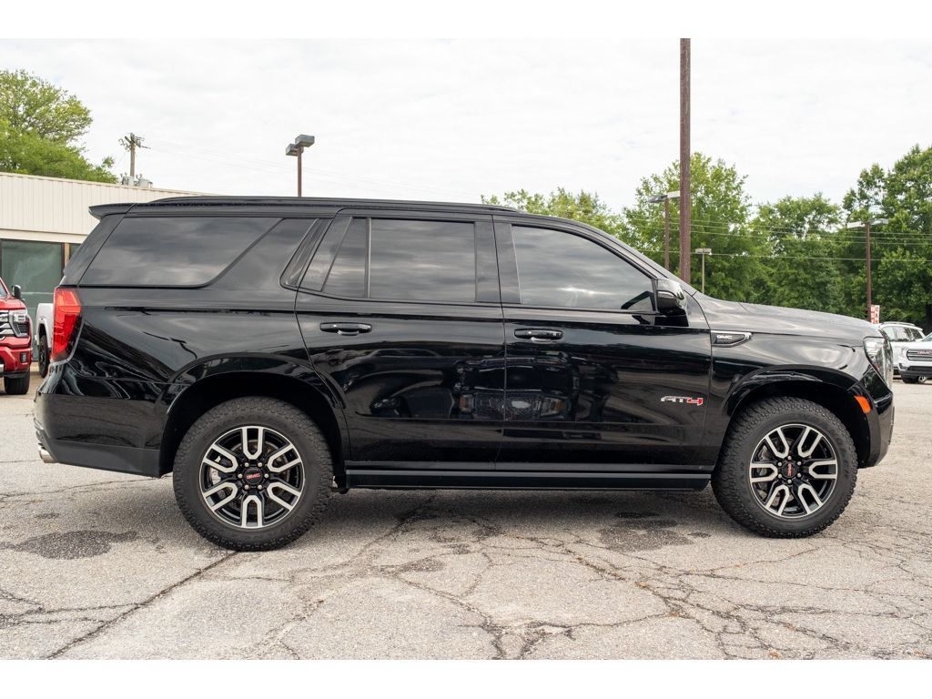 Used 2022 GMC Yukon AT4 AWD/4WD image 9