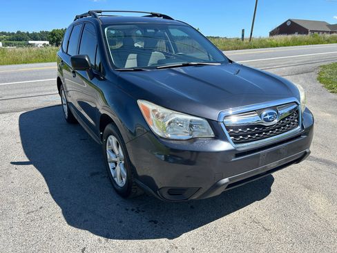 Used 2015 Subaru Forester 2.5i w/ Alloy Wheel Package AWD/4WD image 4