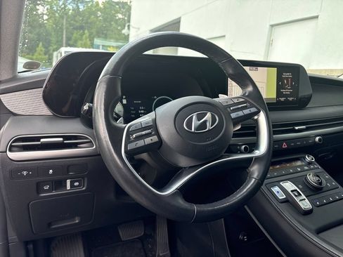 Used 2023 Hyundai Palisade Limited FWD image 8