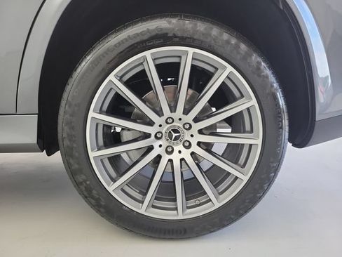 Used 2025 Mercedes-Benz GLS 450 4MATIC image 13