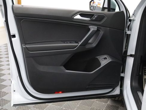 Used 2019 Volkswagen Tiguan SEL R-Line image 10