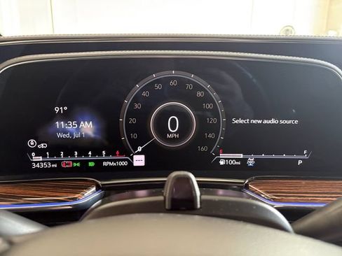Certified 2024 Cadillac Escalade Premium Luxury w/ Performance Package AWD/4WD image 28