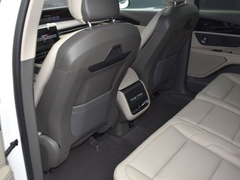 Certified 2025 Lincoln Nautilus Premier w/ Equipment Group 102A AWD/4WD image 20