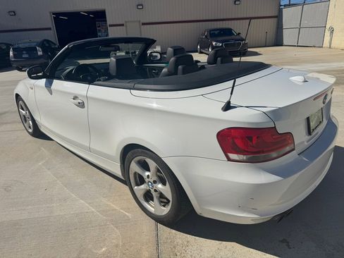 Used 2012 BMW 128i Convertible image 4
