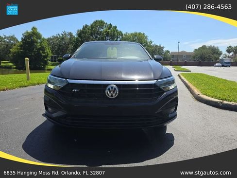 Used 2019 Volkswagen Jetta R-Line w/ R-Line Cold Weather Package FWD image 9