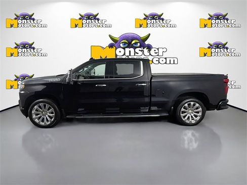 Used 2021 Chevrolet Silverado 1500 High Country w/ Technology Package image 8