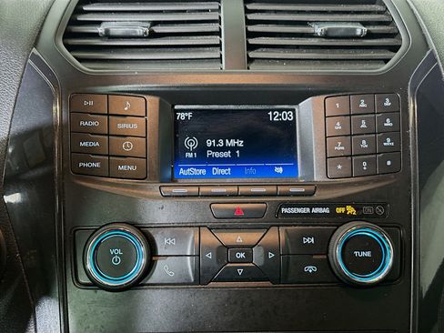 Used 2019 Ford Explorer FWD image 23