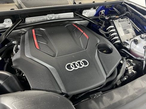 Used 2022 Audi SQ5 Premium Plus w/ Premium Plus Package image 40