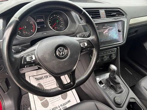 Used 2019 Volkswagen Tiguan SE AWD/4WD image 28