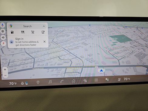 Certified 2025 Nissan Armada Platinum Reserve image 21