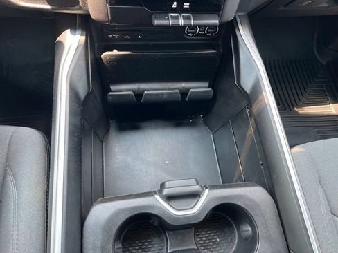 Used 2019 RAM 1500 Big Horn AWD/4WD image 32