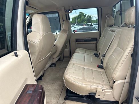 Used 2008 Ford F450 Lariat RWD image 13