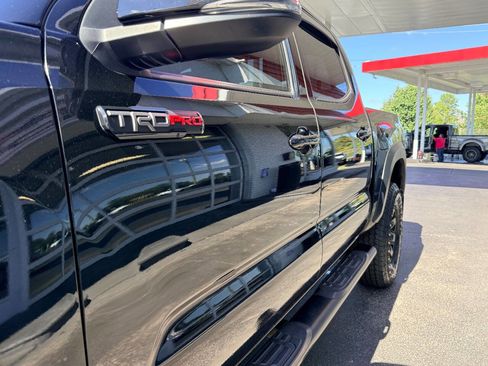 Used 2019 Toyota Tacoma TRD Pro image 16
