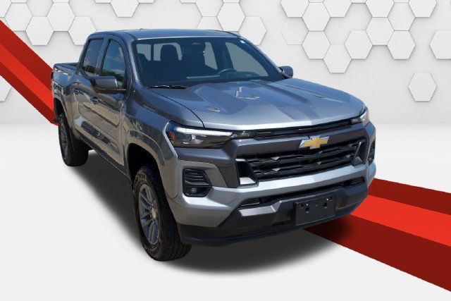 Used 2026 Chevrolet Colorado LT w/ LT Convenience Package RWD image 8