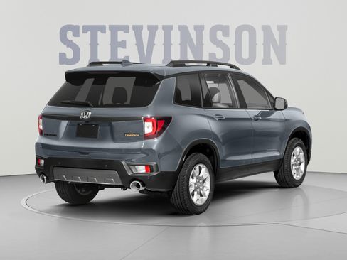 Used 2023 Honda Passport TrailSport image 2