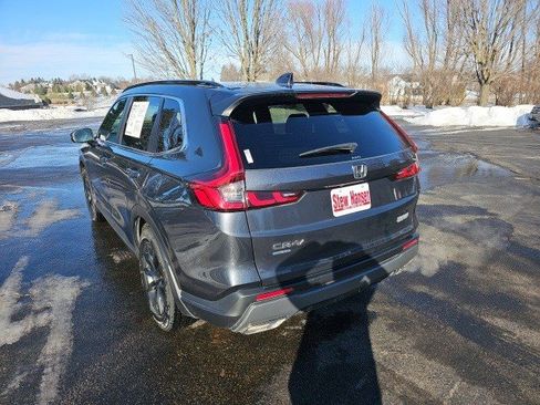 Used 2023 Honda CR-V Sport image 3