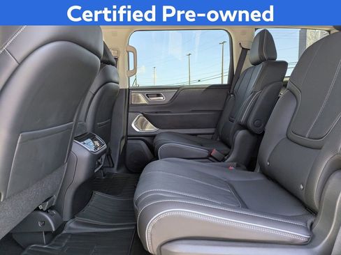 Certified 2025 INFINITI QX80 Sensory AWD/4WD image 17