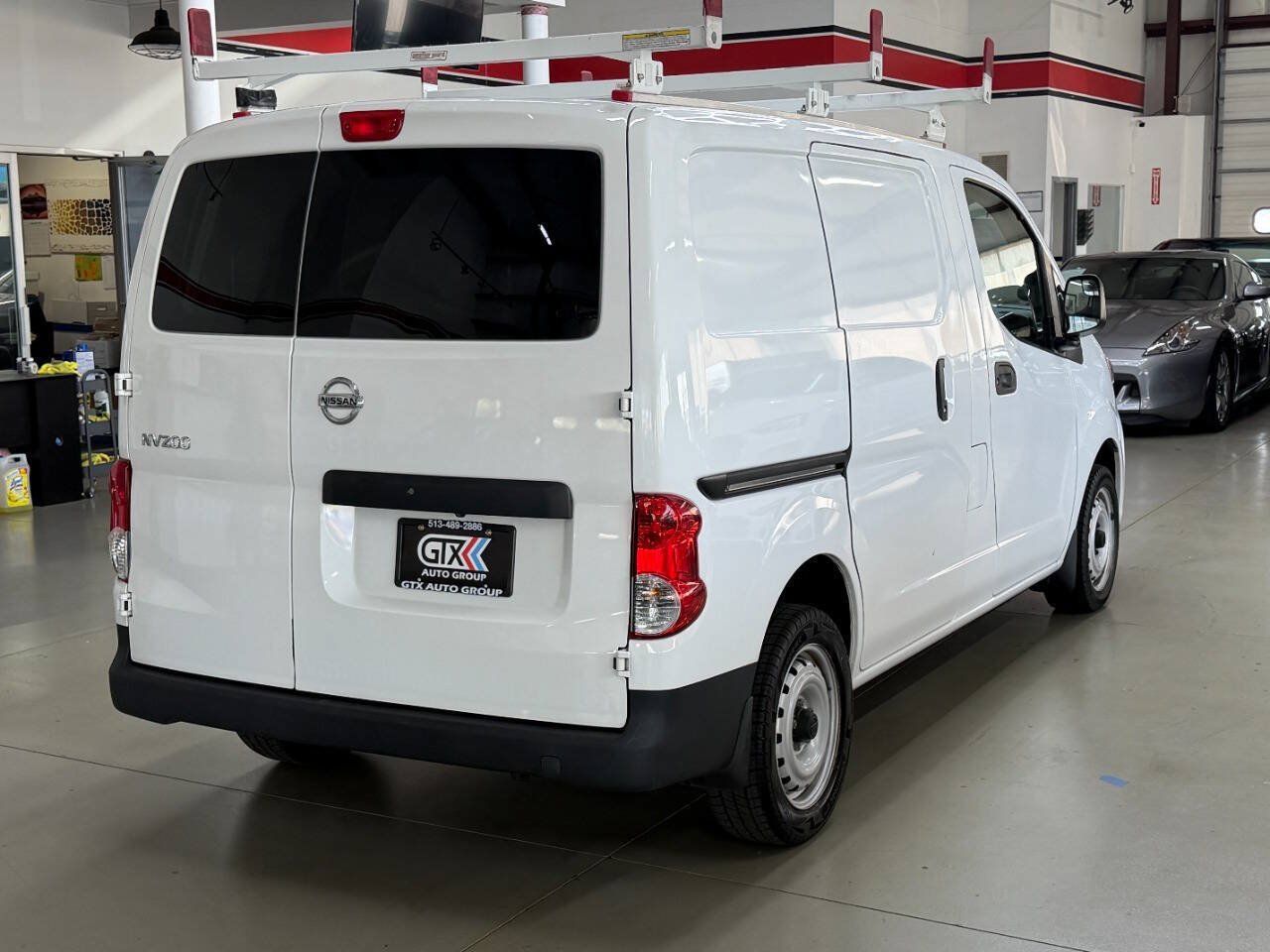 Used 2020 Nissan NV200 S w/ Back Door Glass Package FWD image 2