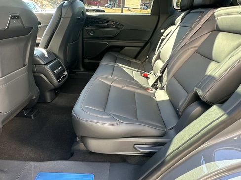 New 2025 Lincoln Nautilus Premier w/ Equipment Group 102A image 21