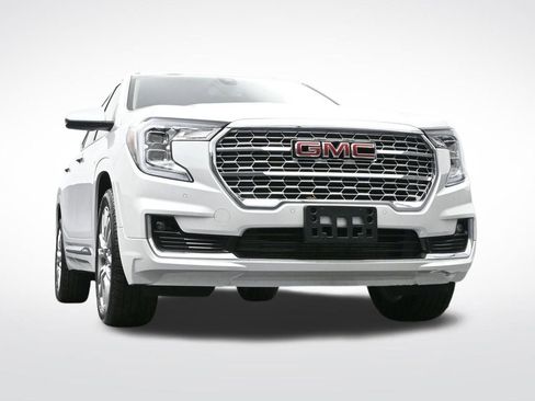 Used 2022 GMC Terrain Denali image 25
