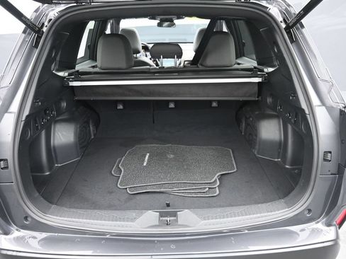 Used 2025 Subaru Forester Limited AWD/4WD image 11