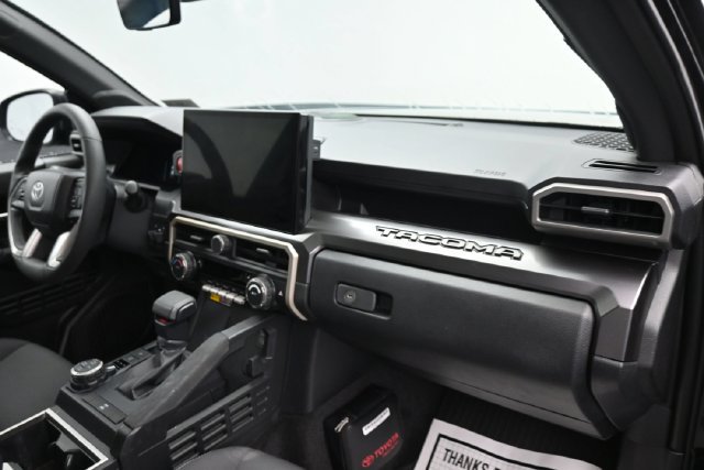 Used 2025 Toyota Tacoma TRD Off-Road w/ TRD Off Road Upgrade Package AWD/4WD image 8