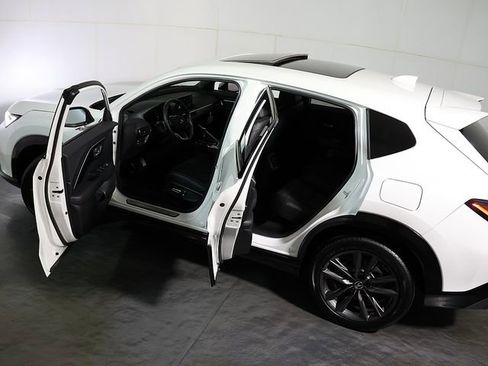 Used 2025 Acura ADX A-Spec FWD image 5