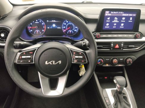 Used 2022 Kia Forte LXS FWD image 22