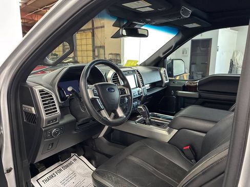 Used 2015 Ford F150 Platinum w/ Equipment Group 701A Luxury AWD/4WD image 7