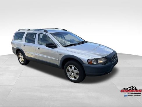 Used 2003 Volvo XC70 AWD/4WD image 2