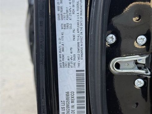 Used 2021 RAM 1500 Express image 31