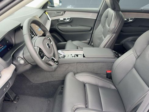 New 2026 Volvo XC90 T8 Ultra w/ Protection Package AWD/4WD image 5