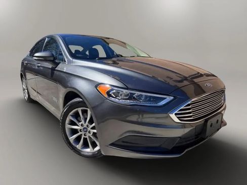 Used 2018 Ford Fusion Energi SE FWD image 5