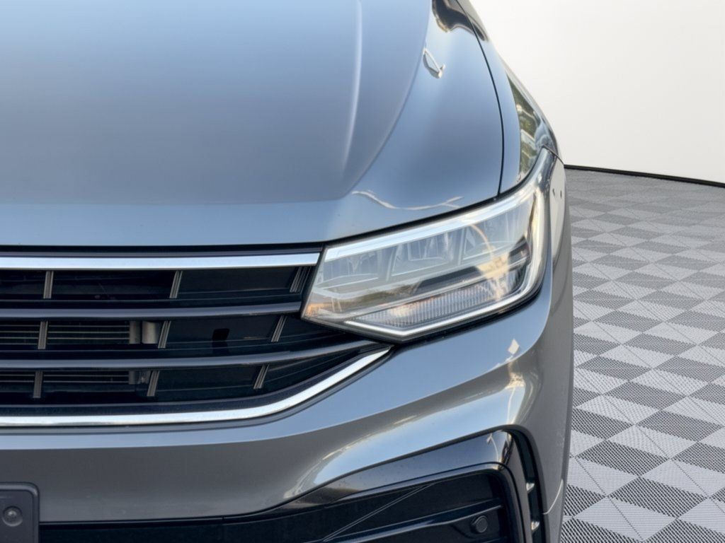 Used 2023 Volkswagen Tiguan SE R-Line AWD/4WD image 12