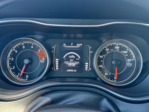 Used 2019 Jeep Cherokee Latitude w/ Popular Appearance Group FWD image 17