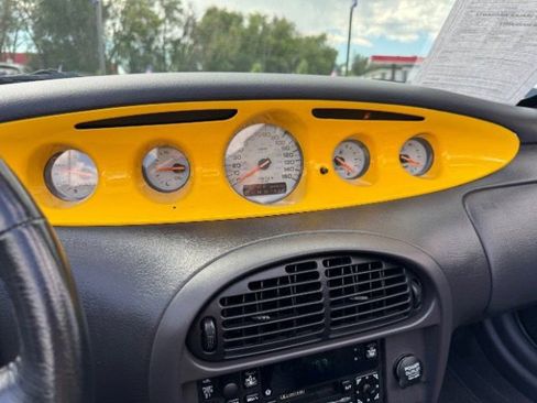 Used 1999 Plymouth Prowler RWD image 27