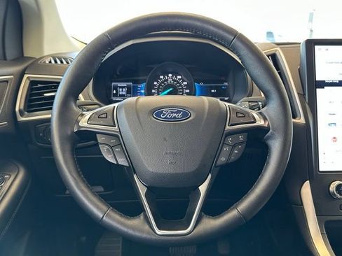 Used 2024 Ford Edge SEL w/ Convenience Package AWD/4WD image 8
