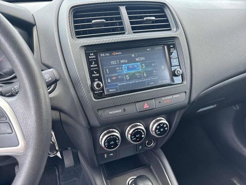 Used 2025 Mitsubishi Outlander Sport ES AWD/4WD image 16