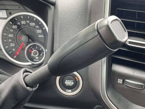 New 2026 RAM 3500 Big Horn AWD/4WD image 32