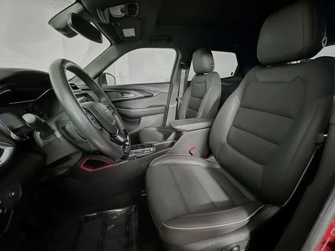 Used 2023 Chevrolet TrailBlazer RS w/ Sun and Liftgate Package AWD/4WD image 12