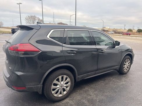 Used 2020 Nissan Rogue S image 5