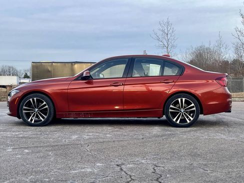 Used 2018 BMW 330i xDrive Sedan w/ Premium Package image 2